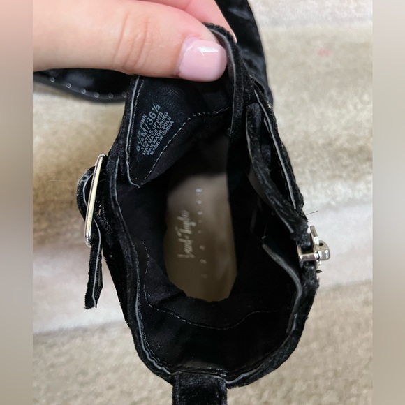 Lord & Taylor Booties - Picture 2 of 3